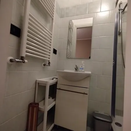 Easyroom Pensión 3*